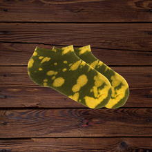 Load image into Gallery viewer, Olive Bleach Dyed Socks
